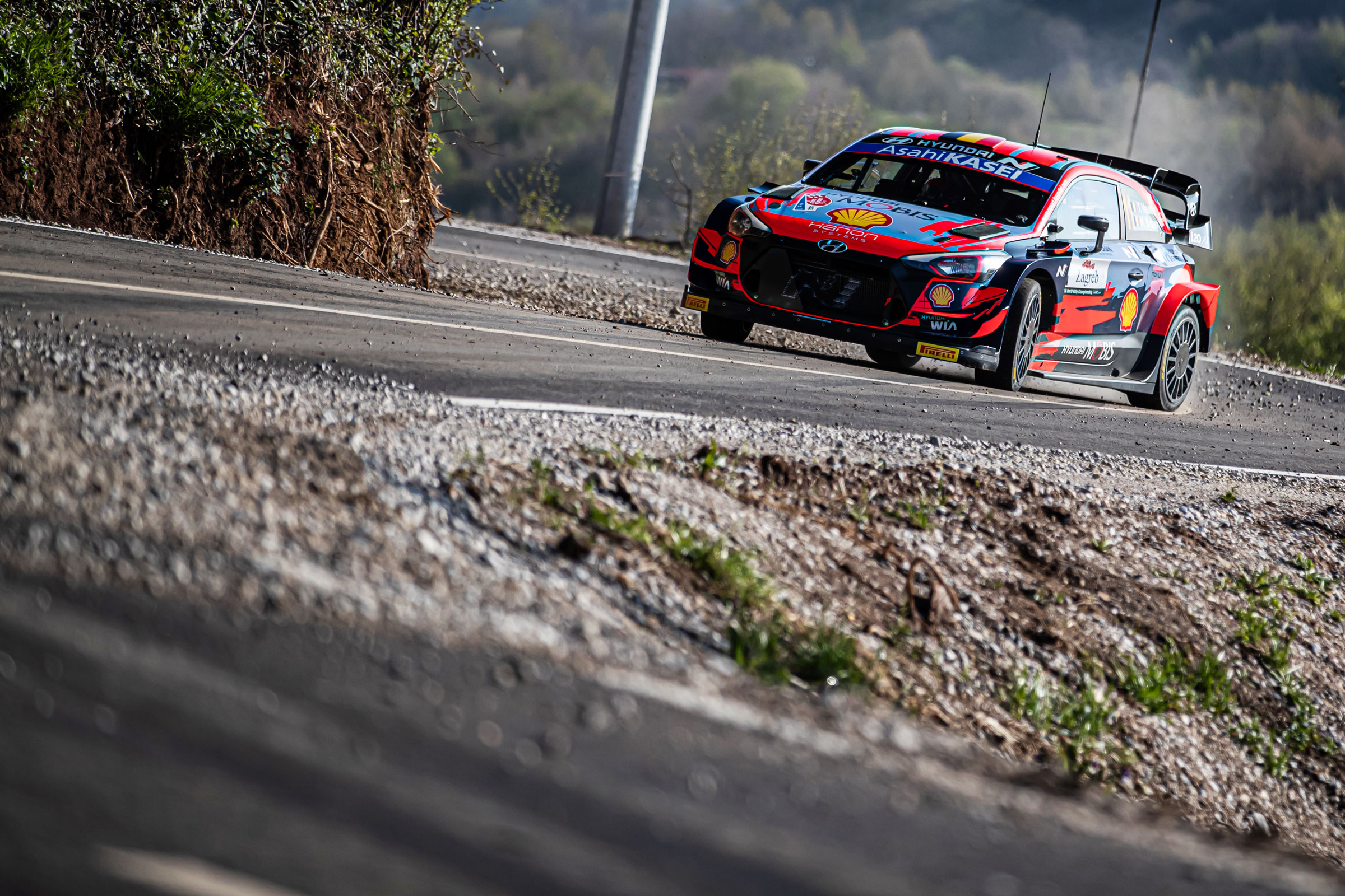 Leg one midday report: Neuville leads Croatia Rally after near-perfect start - 2