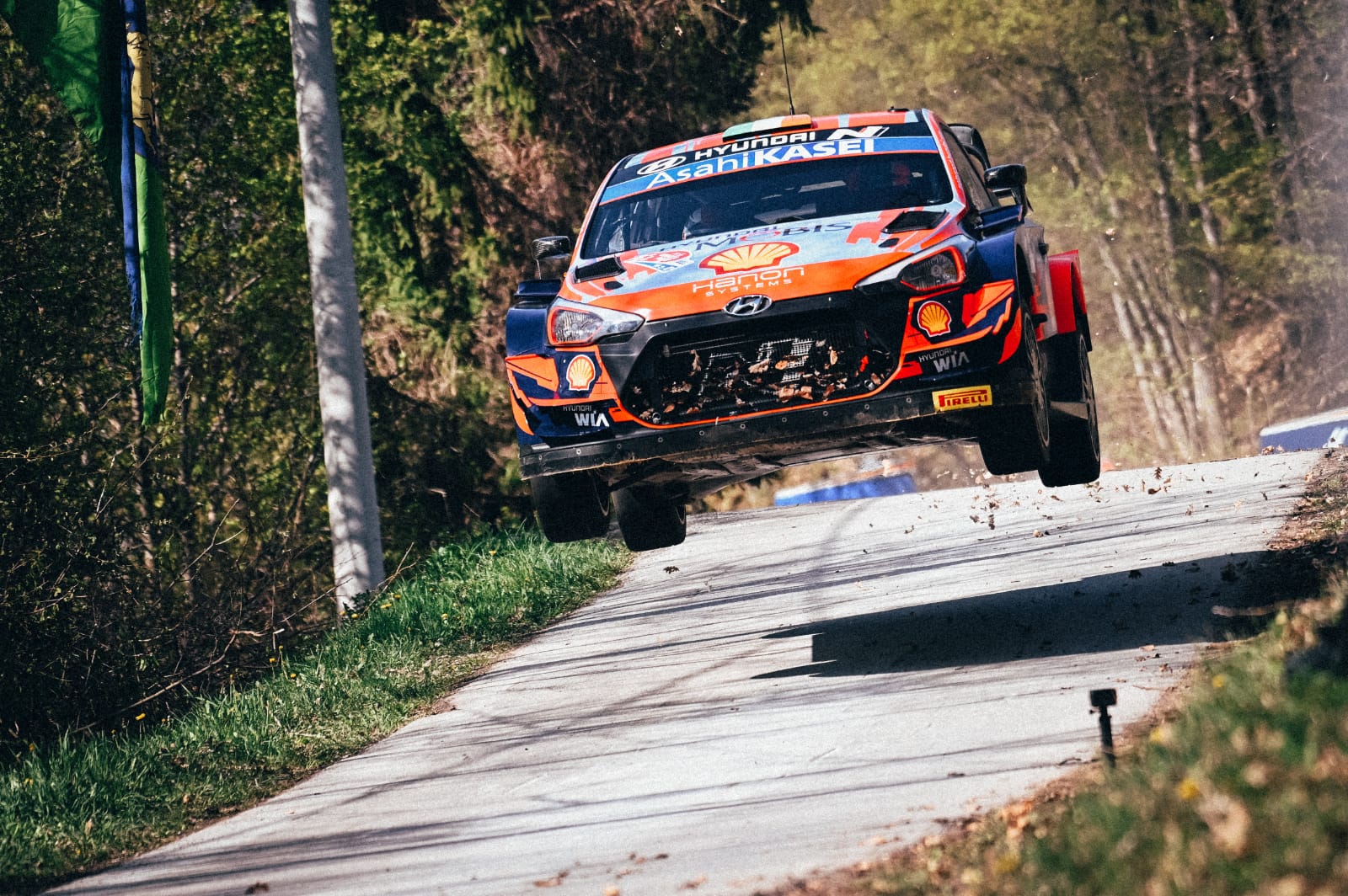 Leg one end-of-day report: Thrilling battle in store with 8.0s covering top three - 2